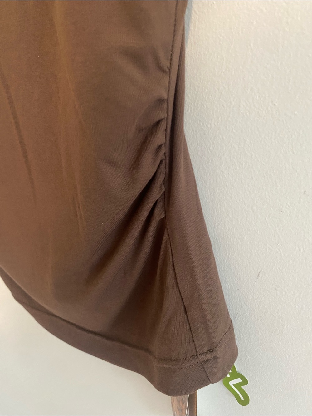 NWT OGL SkinKiss Split Neck Sleeveless Top w Built in Shelf Bra Brown Size LARGE - Picture 4 of 11